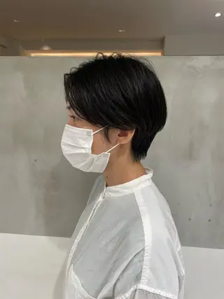 ショート オリーブ カラー✨有坂映哉のヘアスタイル