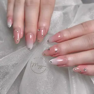 ネイル Maggie Nail🦩のネイルデザイン