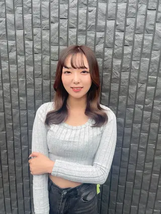 ミディアム ヘアアレンジ エクステ・セット 専門店Sleekのヘアスタイル
