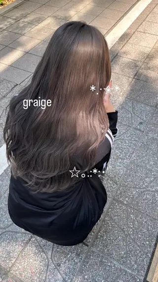 ロング カラー 🍓ハイトーンカラー 🎀nene🍓のヘアスタイル