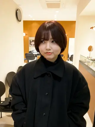 ショート カラー yiye shioriのヘアスタイル