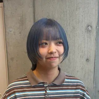 ショート カラー ツヤ髪ハイトーン ×レイヤー🌝リオのヘアスタイル