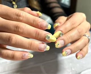 ショート 2DY NAIL SALONのネイルデザイン