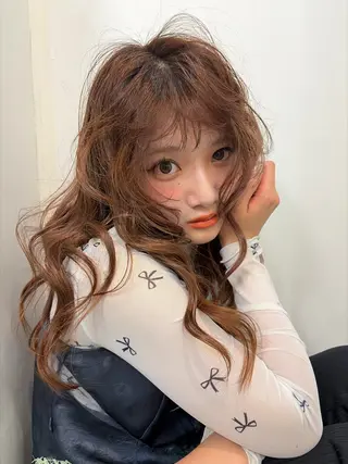 ロング カラー ness 一花のヘアスタイル