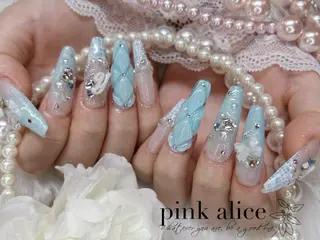 ミディアム ネイル nail salon Pink Aliceのネイルデザイン