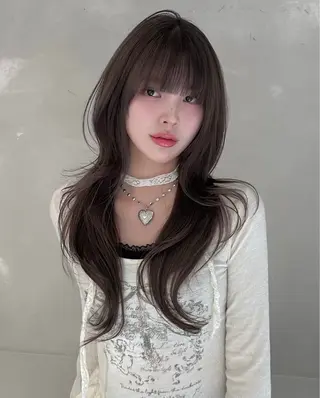 ロング 韓国／ハッシュカット ／透明感カラー／金野のヘアスタイル