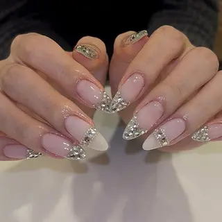 ネイル T. Leeのネイルデザイン