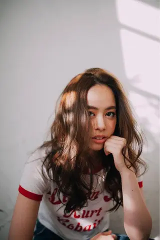 ロング 佐藤 香織のヘアスタイル