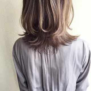 ミディアム カラー ant’ten 宮川 俊裕のヘアスタイル
