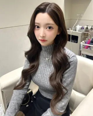 ロング SALOWIN銀座一丁目suite店所属・🩷韓国ヘア/ヨシン モリ🩷Maikaのヘアスタイル