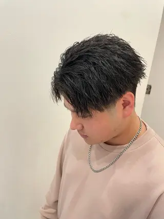ショート マツモト カケルのヘアスタイル