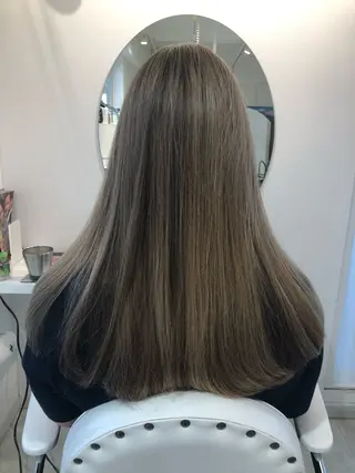 ロング カラー TAE .のヘアスタイル