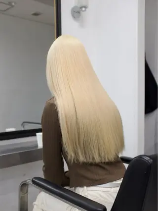 ロング カラー 🔷ダブルカラーハイ トーン🔷櫻井走のヘアスタイル