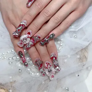 ネイル Maggie Nail🦩のネイルデザイン