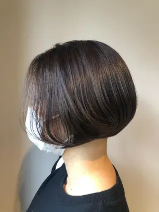 ショート カラー ブリーチ👩🦳/ ✂︎MANAMIのヘアスタイル