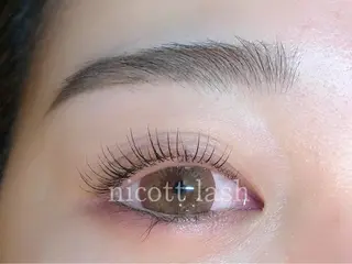マツエク・マツパ サラバイ ニコットの眉毛・アイブロウイメージ