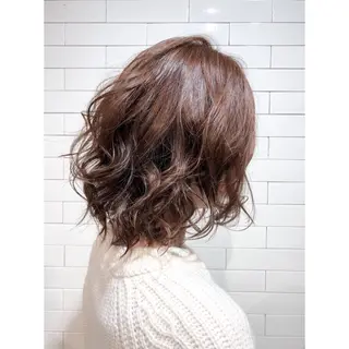 ミディアム EIGHT plum TOKIOリミテッドのヘアスタイル