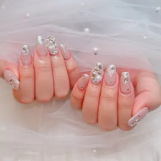 ネイル ラクロレ ハナ︎🌼のネイルデザイン