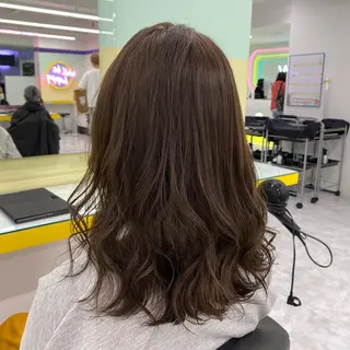 セミロング カラー ヘアアレンジ mai🍑暖色カラー /レイヤー💖のヘアスタイル