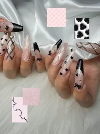 ネイル ゴテゴテ💙ワンホン リオナのネイルデザイン