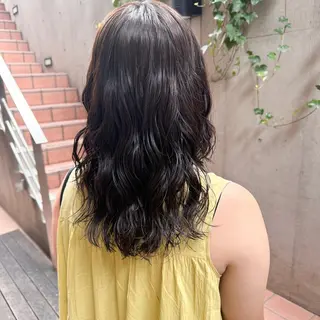 ミディアム パーマ 大橋 芽衣のヘアスタイル