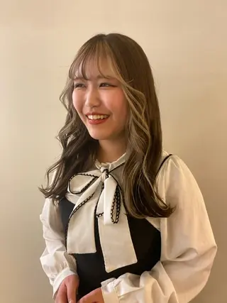 ロング カラー abe yuikaのヘアスタイル