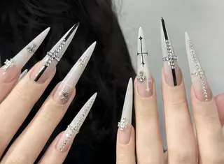 ネイル Pure&Rich Nailのネイルデザイン