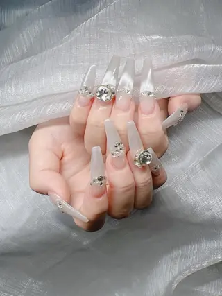 ネイル Lee Nailsのネイルデザイン