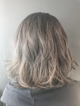 ショート カラー BOX mico.のヘアスタイル