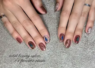 ネイル LAVISH nail salonのネイルデザイン