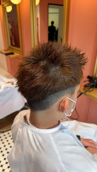 カラー 吉田 琴音のヘアスタイル