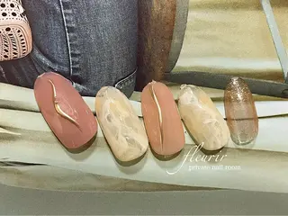 ネイル フルリール 【プライベートサロンのネイルデザイン