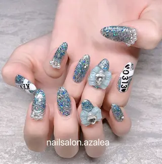 ネイル R inのネイルデザイン