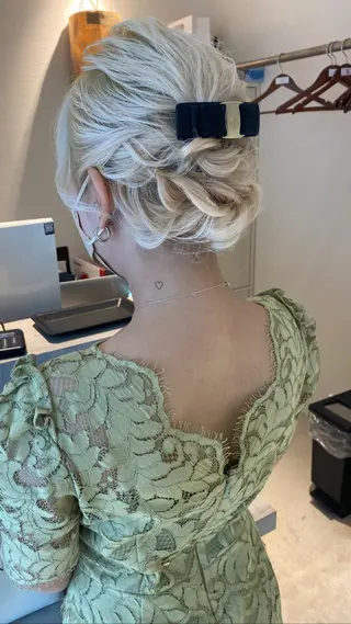ミディアム ヘアアレンジ 絶対カワイイ保証💕 カワノチヒロのヘアスタイル