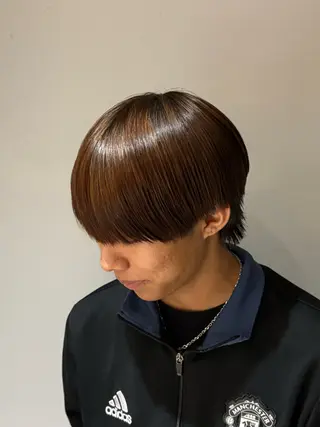 ショート メンズ フェザー/シャドウ/ 酸性ストレートのヘアスタイル