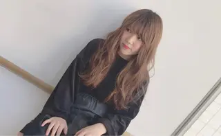 ロング カラー ヘアアレンジ 中尾 塁のヘアスタイル