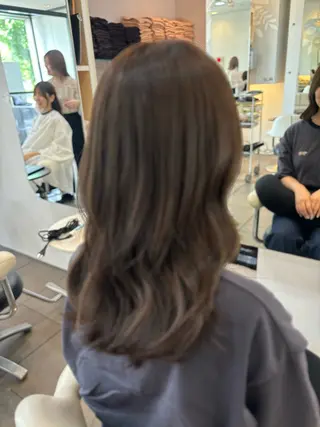 ロング カラー サカウエ 透明感カラー🫧のヘアスタイル