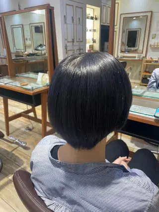 ショート カラー モデル募集中🩶 𝓡𝓮𝓲𝓻𝓪のヘアスタイル