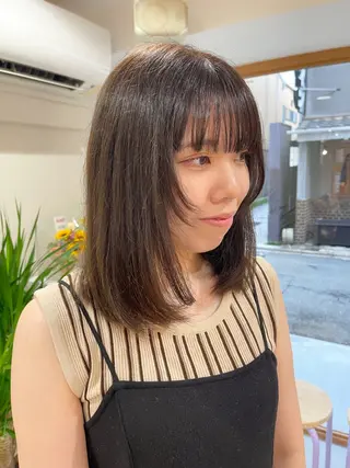 ミディアム カラー 中堀 遥のヘアスタイル