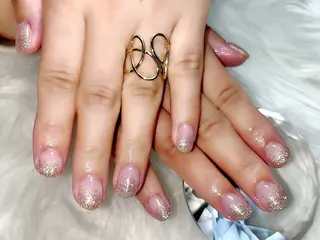 ネイル WHITE NAIL 大島のネイルデザイン