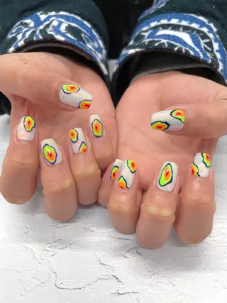 ネイル 【OKIKA】 らん🦖🌈🧡のマツエク・マツパデザイン