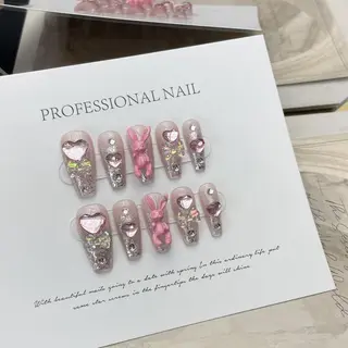 ネイル KIMI 🐰のネイルデザイン