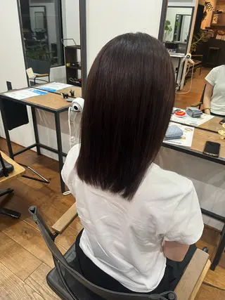 ミディアム カラー 吉岡 奏海のヘアスタイル