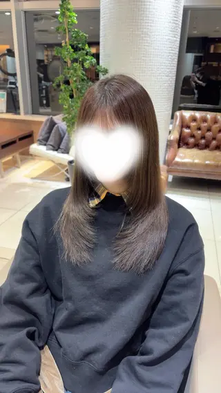 セミロング 土田 アキナのヘアスタイル