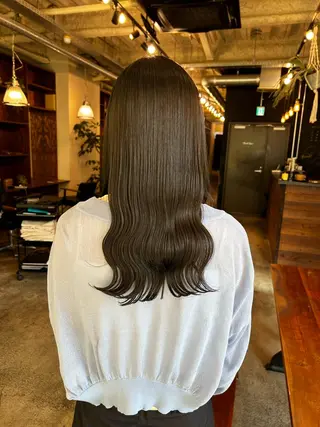 ミディアム カラー the BRIDGE 加藤みのりのヘアスタイル