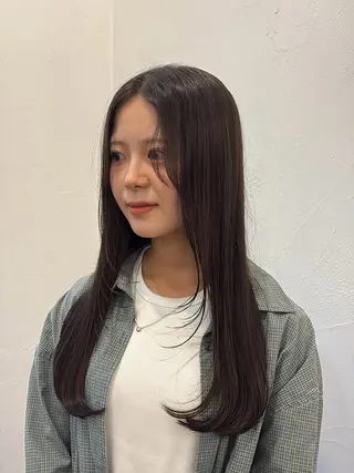 ロング 吉岡 茉穂のヘアスタイル