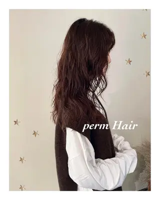 ロング パーマ 市川 千夏のヘアスタイル
