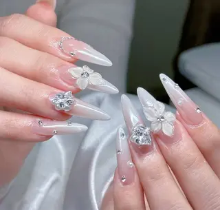 ネイル REI レイのネイルデザイン