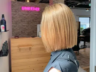 ミディアム 吉田 聡一のヘアスタイル