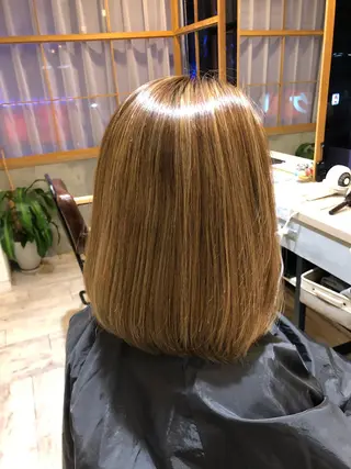 ミディアム カラー 奥野 紗弓のヘアスタイル
